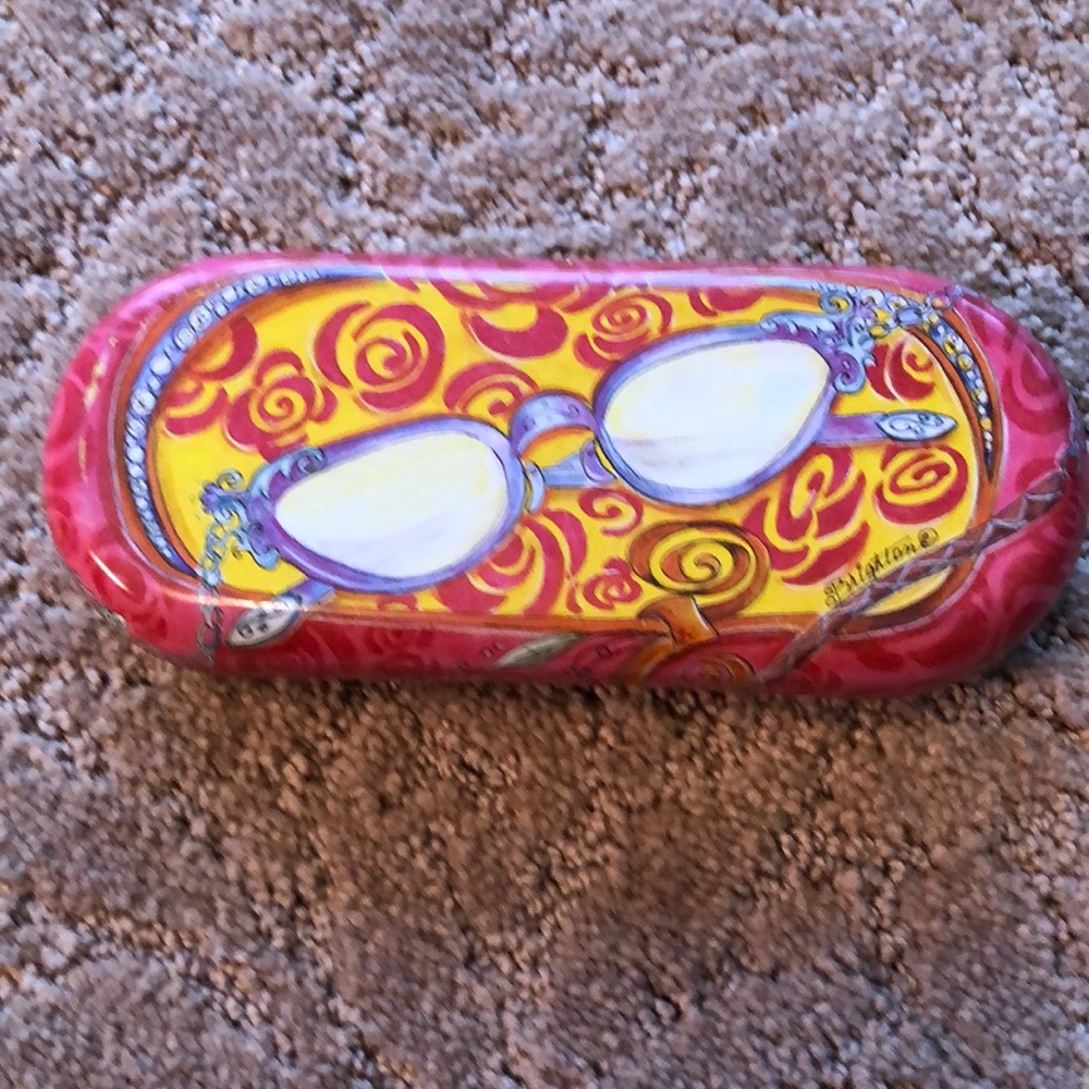 Brighton glasses case